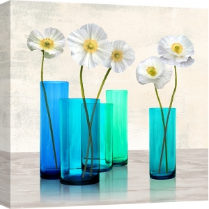 Leinwanddruck mit Blumen. Mohnblumen in Kristallvasen (Aqua I)