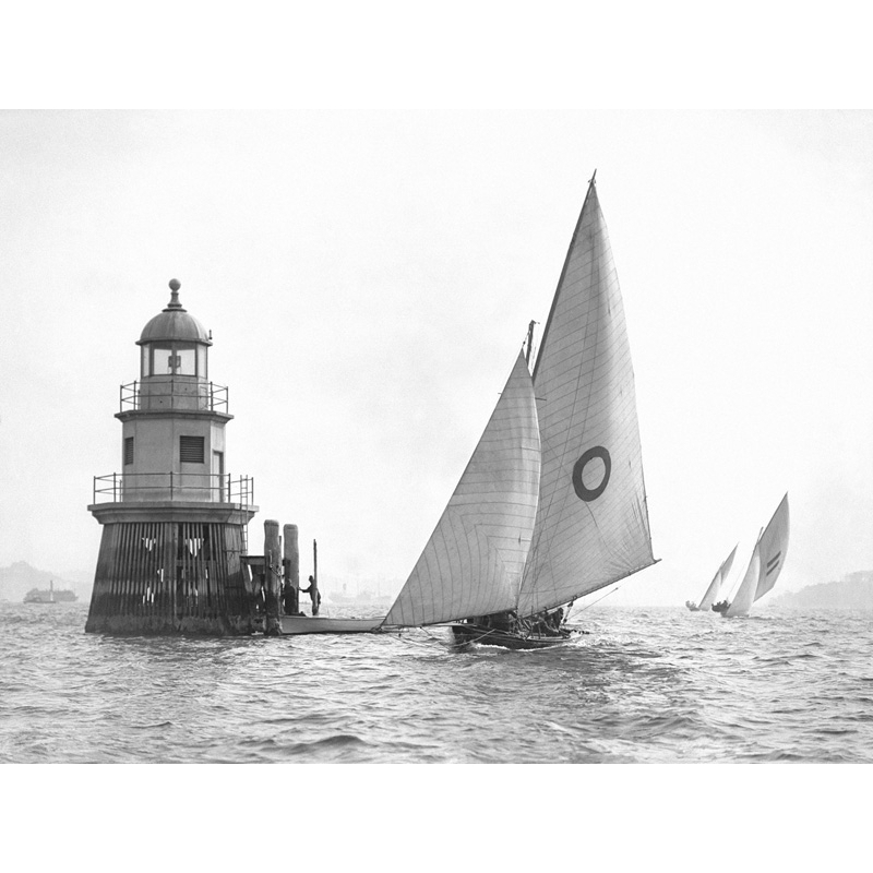 Quadro, stampa su tela. Sloop and Channel Pile Light on Sydney Harbour