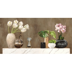Tableau Jenny Thomlinson, Composition florale sur marbre blanc